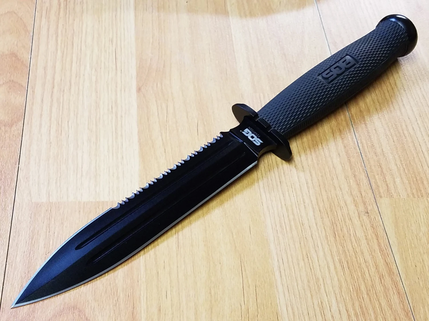 SOG Fixation 12" Bowie Fixed Blade Black Knife - Fx01ncp - Image 2